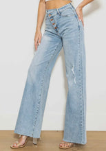 Load image into Gallery viewer, COCO WIDE JEANS
