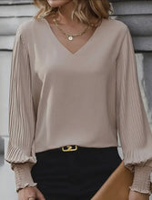 Load image into Gallery viewer, Brenda Top
