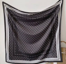 Load image into Gallery viewer, BANDANAS
