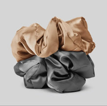 Load image into Gallery viewer, Satin Sleep Pillow Scrunchies
