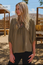 Load image into Gallery viewer, Vinny Plus Top
