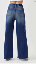 Load image into Gallery viewer, Tina Jeans
