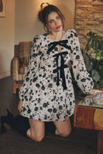Load image into Gallery viewer, Velvety Dress
