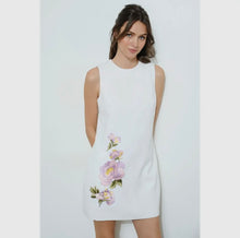 Load image into Gallery viewer, Julieta Dress
