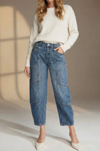 Load image into Gallery viewer, Balloon Jeans
